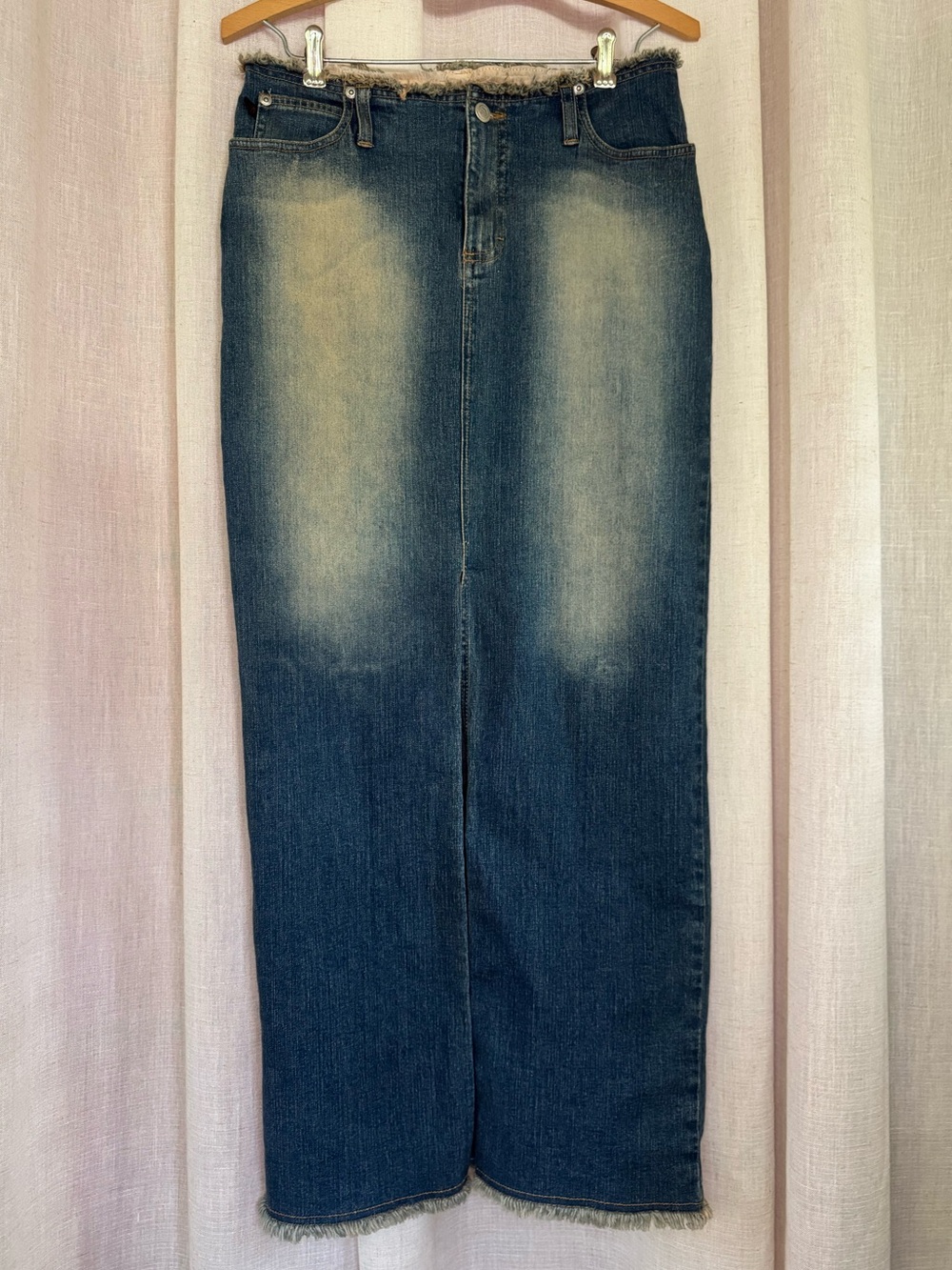 Jalate Jeans Maxi Denim 5 Pocket Frayed Maxi Skirt with Front Slit Size 3/4